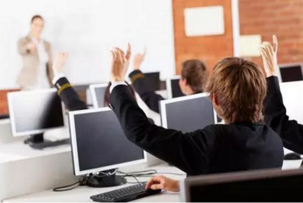 1554950217225142.jpg 配图8 年轻人进入IT行业的10个理由.jpg