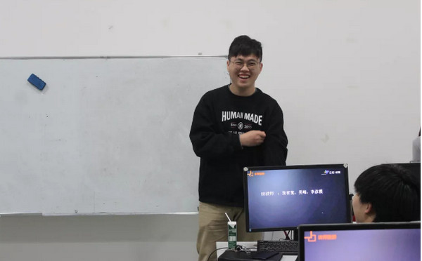 1555990120475075.jpg 配图3 云和数据双班毕业典礼成功举行.jpg