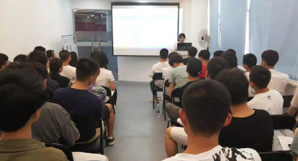 1563330254552024.jpg 配图5 云和数据西安中心开班典礼.jpg